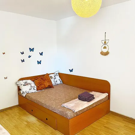 Crisand Apartment *